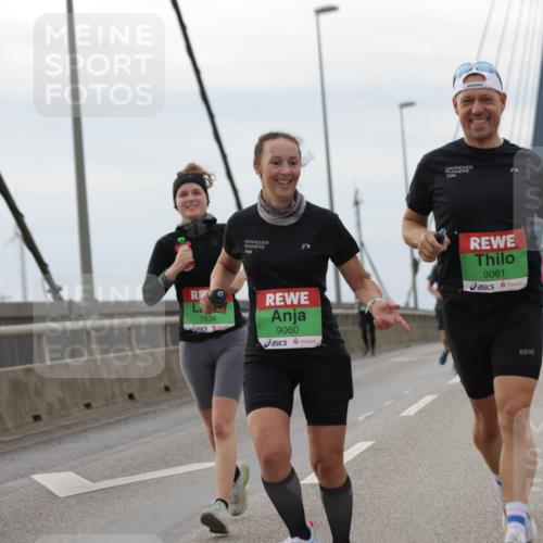 03.10.2025 - Köhlbrandbrückenlauf Jannik Wohlers http://msf.ph/oto/9145410 03.10.2025 15:47:04 Position 1 7834, 9060, 9061 meine-sportfotos.de