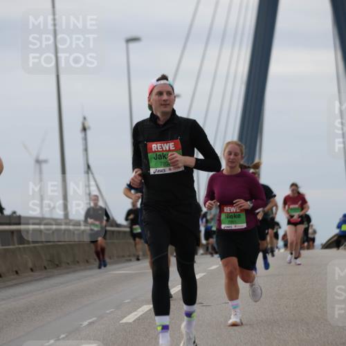 03.10.2025 - Köhlbrandbrückenlauf Jannik Wohlers http://msf.ph/oto/9145506 03.10.2025 15:47:13 Position 1 3763, 786, 7961 meine-sportfotos.de