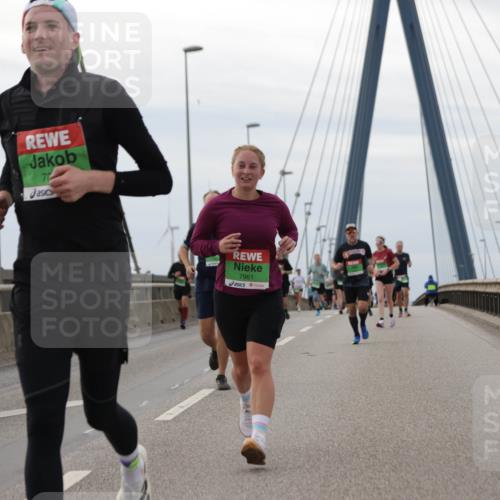 03.10.2025 - Köhlbrandbrückenlauf Jannik Wohlers http://msf.ph/oto/9145551 03.10.2025 15:47:15 Position 1 78, 7961 meine-sportfotos.de