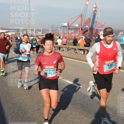 03.10.2025 - Köhlbrandbrückenlauf Yannick Fuchs http://msf.ph/oto/9145605 03.10.2025 08:34:54 Position 2 3376, 3527 meine-sportfotos.de