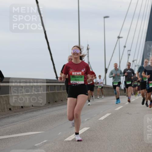 03.10.2025 - Köhlbrandbrückenlauf Jannik Wohlers http://msf.ph/oto/9145628 03.10.2025 15:47:21 Position 1 7203 meine-sportfotos.de