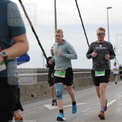 03.10.2025 - Köhlbrandbrückenlauf Jannik Wohlers http://msf.ph/oto/9145701 03.10.2025 15:47:28 Position 1 9419, 9420 meine-sportfotos.de