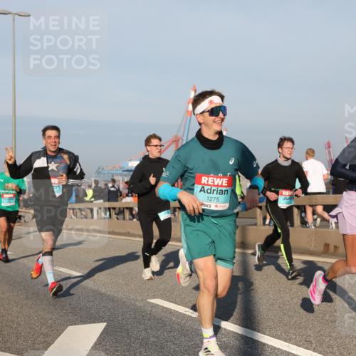 03.10.2025 - Köhlbrandbrückenlauf Yannick Fuchs http://msf.ph/oto/9145727 03.10.2025 08:35:07 Position 2 1275 meine-sportfotos.de