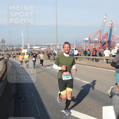 03.10.2025 - Köhlbrandbrückenlauf Yannick Fuchs http://msf.ph/oto/9145952 03.10.2025 08:35:34 Position 2 1180 meine-sportfotos.de