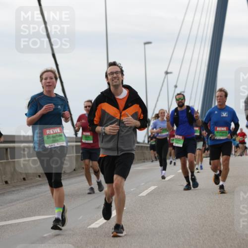 03.10.2025 - Köhlbrandbrückenlauf Jannik Wohlers http://msf.ph/oto/9145964 03.10.2025 15:47:49 Position 1 7844, 14, 9169 meine-sportfotos.de