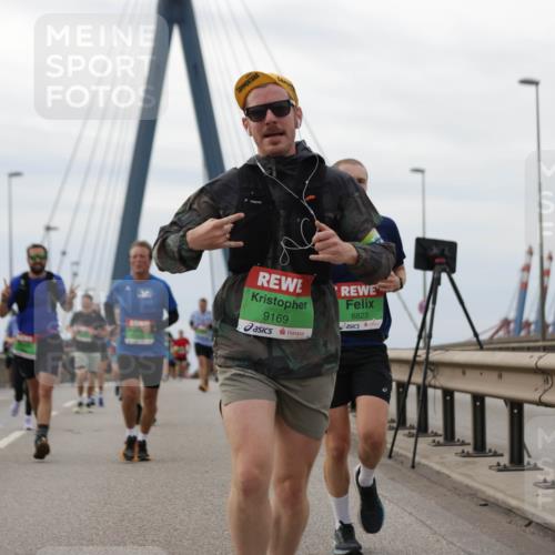 03.10.2025 - Köhlbrandbrückenlauf Jannik Wohlers http://msf.ph/oto/9145973 03.10.2025 15:47:50 Position 1 9169, 8823 meine-sportfotos.de