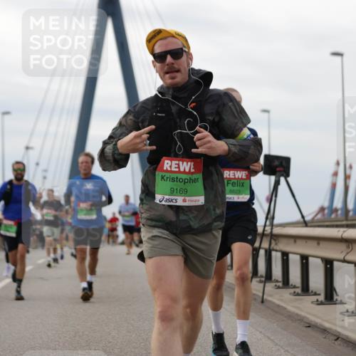 03.10.2025 - Köhlbrandbrückenlauf Jannik Wohlers http://msf.ph/oto/9145976 03.10.2025 15:47:50 Position 1 9169, 8823 meine-sportfotos.de