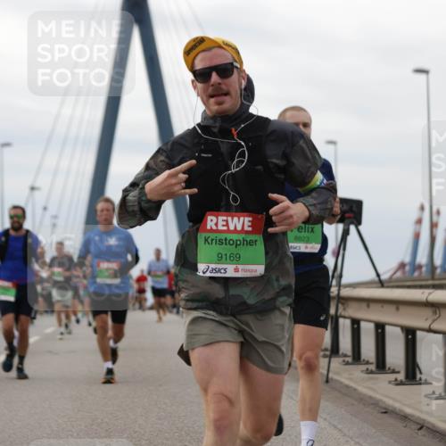 03.10.2025 - Köhlbrandbrückenlauf Jannik Wohlers http://msf.ph/oto/9145979 03.10.2025 15:47:50 Position 1 9169, 8823 meine-sportfotos.de