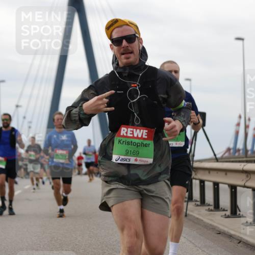 03.10.2025 - Köhlbrandbrückenlauf Jannik Wohlers http://msf.ph/oto/9145981 03.10.2025 15:47:50 Position 1 9169, 823 meine-sportfotos.de