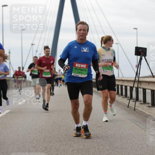 03.10.2025 - Köhlbrandbrückenlauf Jannik Wohlers http://msf.ph/oto/9145990 03.10.2025 15:47:53 Position 1 7476, 7654 meine-sportfotos.de