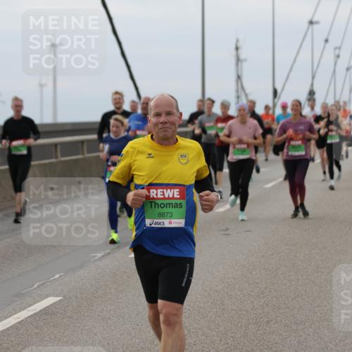 03.10.2025 - Köhlbrandbrückenlauf Jannik Wohlers http://msf.ph/oto/9146047 03.10.2025 15:48:10 Position 1 50, 8873 meine-sportfotos.de