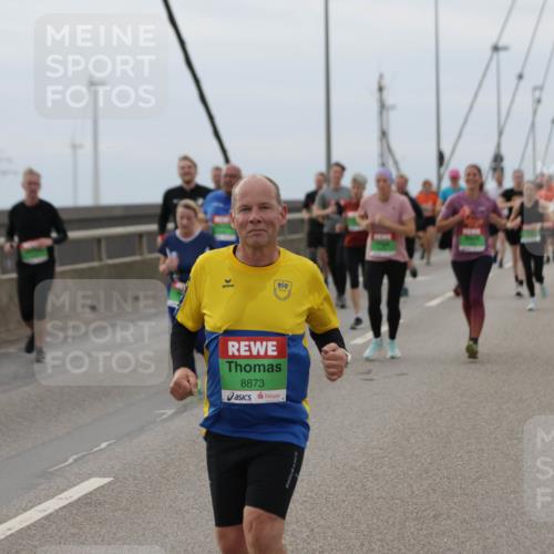03.10.2025 - Köhlbrandbrückenlauf Jannik Wohlers http://msf.ph/oto/9146050 03.10.2025 15:48:10 Position 1 850, 8873 meine-sportfotos.de