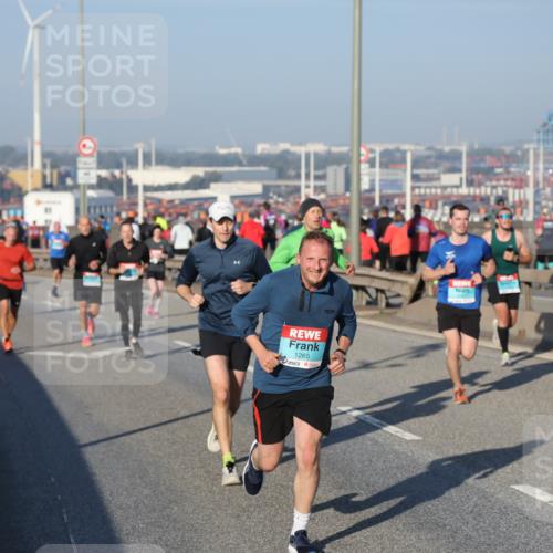 03.10.2025 - Köhlbrandbrückenlauf Yannick Fuchs http://msf.ph/oto/9146057 03.10.2025 08:35:48 Position 2 1265 meine-sportfotos.de