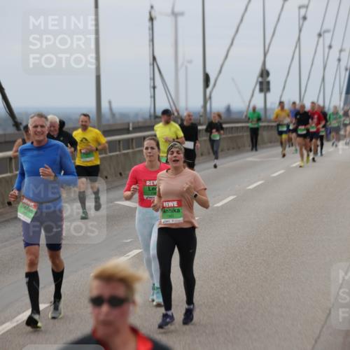 03.10.2025 - Köhlbrandbrückenlauf Jannik Wohlers http://msf.ph/oto/9146129 03.10.2025 15:48:28 Position 1 7393 meine-sportfotos.de