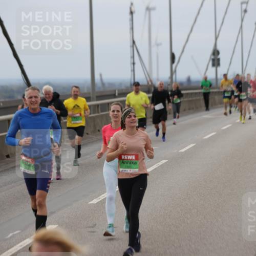 03.10.2025 - Köhlbrandbrückenlauf Jannik Wohlers http://msf.ph/oto/9146138 03.10.2025 15:48:29 Position 1 7393 meine-sportfotos.de
