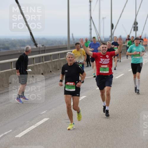 03.10.2025 - Köhlbrandbrückenlauf Jannik Wohlers http://msf.ph/oto/9146190 03.10.2025 15:48:39 Position 1 8901, 9334 meine-sportfotos.de