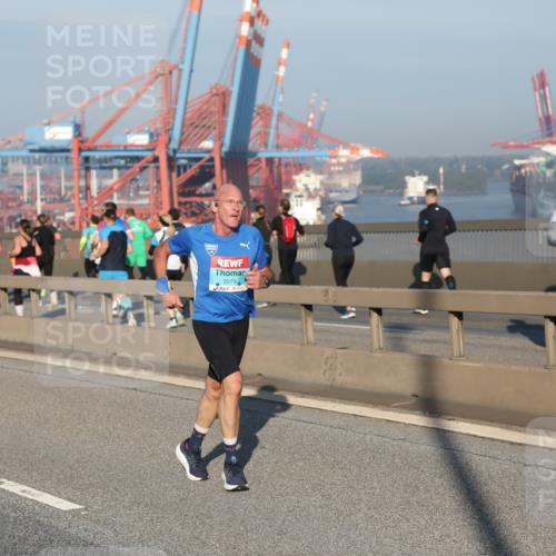 03.10.2025 - Köhlbrandbrückenlauf Yannick Fuchs http://msf.ph/oto/9146191 03.10.2025 08:36:01 Position 2 3079, 11 meine-sportfotos.de