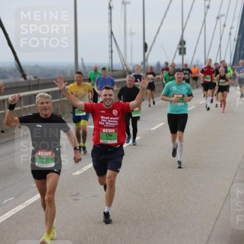 03.10.2025 - Köhlbrandbrückenlauf Jannik Wohlers http://msf.ph/oto/9146203 03.10.2025 15:48:39 Position 1 8901, 9334 meine-sportfotos.de