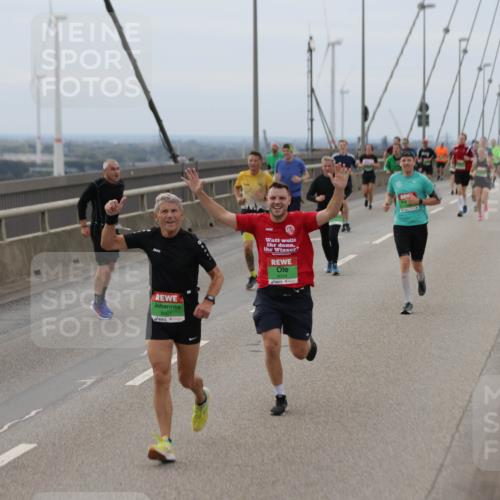 03.10.2025 - Köhlbrandbrückenlauf Jannik Wohlers http://msf.ph/oto/9146217 03.10.2025 15:48:40 Position 1 8901 meine-sportfotos.de