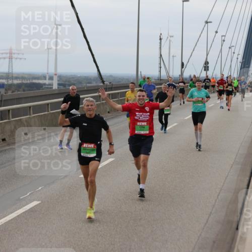 03.10.2025 - Köhlbrandbrückenlauf Jannik Wohlers http://msf.ph/oto/9146223 03.10.2025 15:48:40 Position 1  meine-sportfotos.de