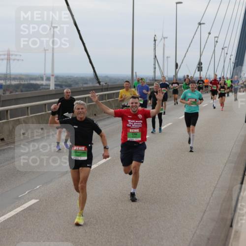 03.10.2025 - Köhlbrandbrückenlauf Jannik Wohlers http://msf.ph/oto/9146226 03.10.2025 15:48:40 Position 1 8901 meine-sportfotos.de