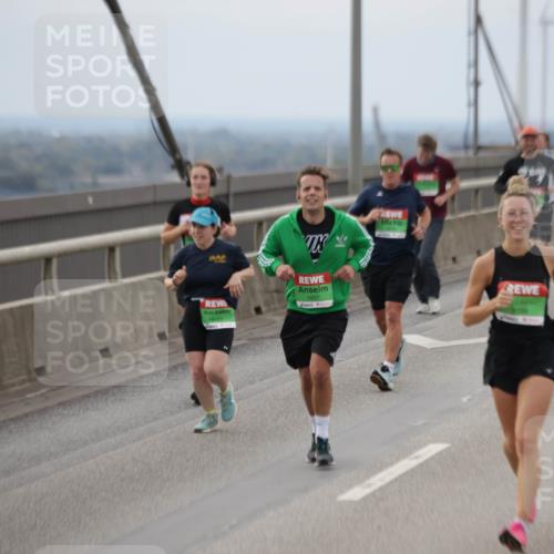 03.10.2025 - Köhlbrandbrückenlauf Jannik Wohlers http://msf.ph/oto/9146306 03.10.2025 15:48:47 Position 1 7697 meine-sportfotos.de