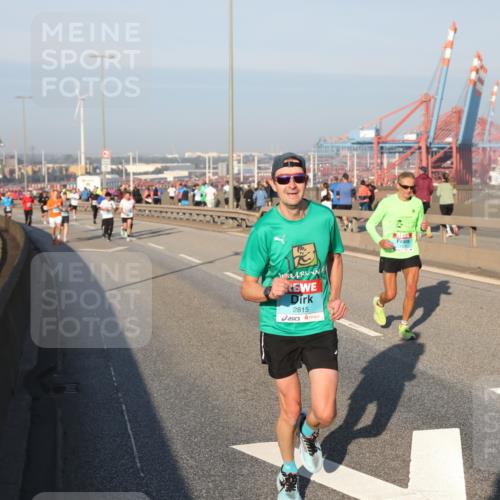 03.10.2025 - Köhlbrandbrückenlauf Yannick Fuchs http://msf.ph/oto/9146314 03.10.2025 08:36:12 Position 2 2815 meine-sportfotos.de