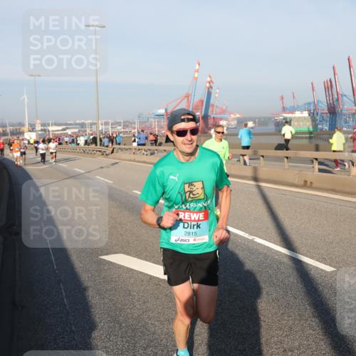 03.10.2025 - Köhlbrandbrückenlauf Yannick Fuchs http://msf.ph/oto/9146323 03.10.2025 08:36:13 Position 2 2815 meine-sportfotos.de