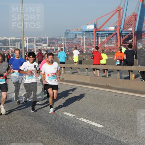 03.10.2025 - Köhlbrandbrückenlauf Yannick Fuchs http://msf.ph/oto/9146384 03.10.2025 08:36:19 Position 2 1423, 1112 meine-sportfotos.de
