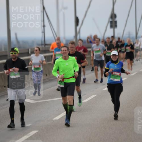 03.10.2025 - Köhlbrandbrückenlauf Jannik Wohlers http://msf.ph/oto/9146389 03.10.2025 15:48:56 Position 1  meine-sportfotos.de