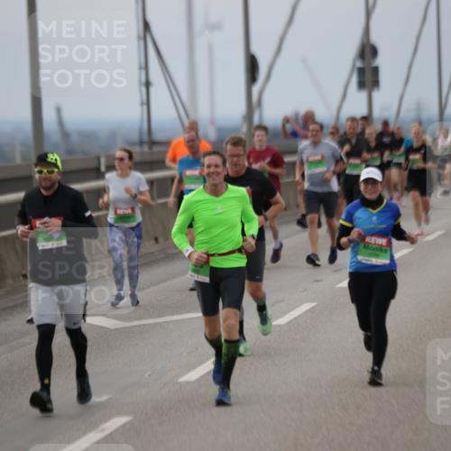 03.10.2025 - Köhlbrandbrückenlauf Jannik Wohlers http://msf.ph/oto/9146390 03.10.2025 15:48:56 Position 1  meine-sportfotos.de