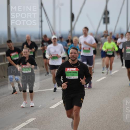 03.10.2025 - Köhlbrandbrückenlauf Jannik Wohlers http://msf.ph/oto/9146436 03.10.2025 15:49:08 Position 1 7762 meine-sportfotos.de
