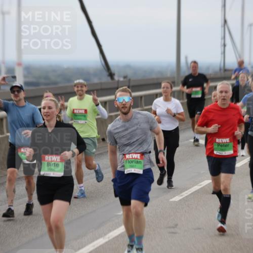 03.10.2025 - Köhlbrandbrückenlauf Jannik Wohlers http://msf.ph/oto/9146494 03.10.2025 15:49:19 Position 1 7666, 7667 meine-sportfotos.de