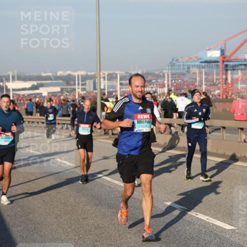 03.10.2025 - Köhlbrandbrückenlauf Yannick Fuchs http://msf.ph/oto/9146520 03.10.2025 08:36:39 Position 2 1215 meine-sportfotos.de