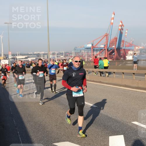 03.10.2025 - Köhlbrandbrückenlauf Yannick Fuchs http://msf.ph/oto/9146565 03.10.2025 08:36:43 Position 2 1052 meine-sportfotos.de