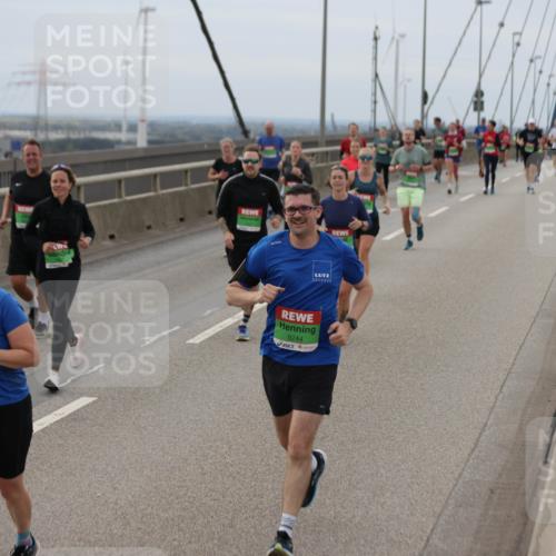 03.10.2025 - Köhlbrandbrückenlauf Jannik Wohlers http://msf.ph/oto/9146598 03.10.2025 15:49:25 Position 1 8983, 9244 meine-sportfotos.de