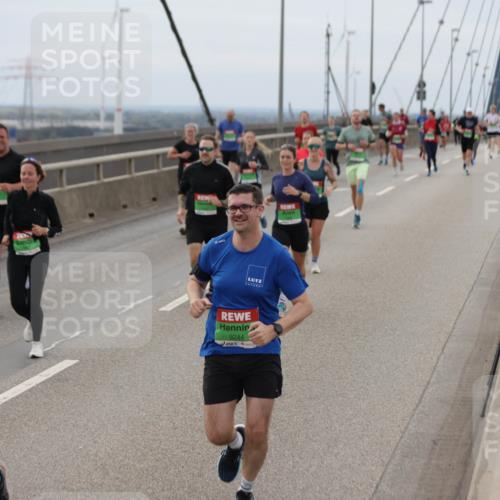 03.10.2025 - Köhlbrandbrückenlauf Jannik Wohlers http://msf.ph/oto/9146601 03.10.2025 15:49:25 Position 1 8983, 9244 meine-sportfotos.de