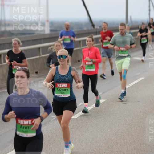 03.10.2025 - Köhlbrandbrückenlauf Jannik Wohlers http://msf.ph/oto/9146628 03.10.2025 15:49:27 Position 1 7457, 7482, 7935, 8766 meine-sportfotos.de