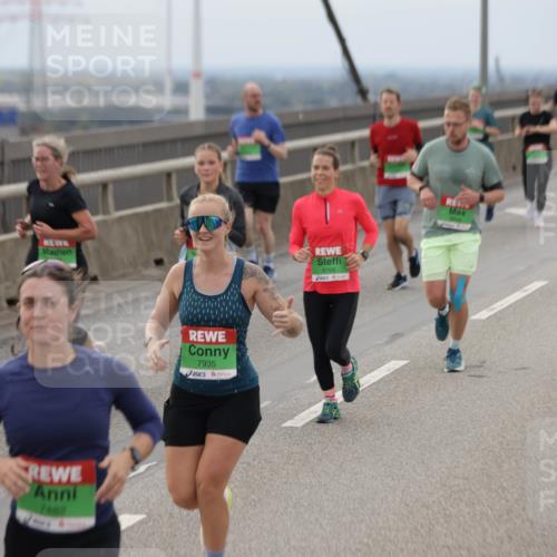 03.10.2025 - Köhlbrandbrückenlauf Jannik Wohlers http://msf.ph/oto/9146634 03.10.2025 15:49:27 Position 1 7462, 7935, 8766 meine-sportfotos.de