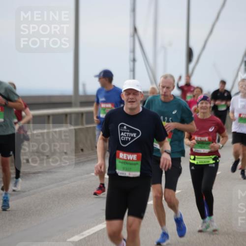03.10.2025 - Köhlbrandbrückenlauf Jannik Wohlers http://msf.ph/oto/9146645 03.10.2025 15:49:34 Position 1 7514, 9307, 7864 meine-sportfotos.de