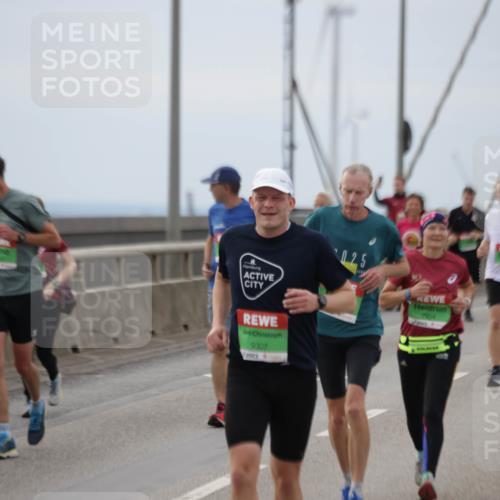 03.10.2025 - Köhlbrandbrückenlauf Jannik Wohlers http://msf.ph/oto/9146648 03.10.2025 15:49:34 Position 1 7514, 9307, 025 meine-sportfotos.de