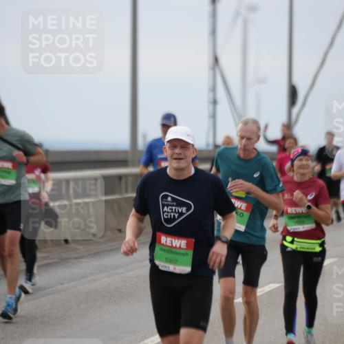 03.10.2025 - Köhlbrandbrückenlauf Jannik Wohlers http://msf.ph/oto/9146657 03.10.2025 15:49:35 Position 1 9307 meine-sportfotos.de