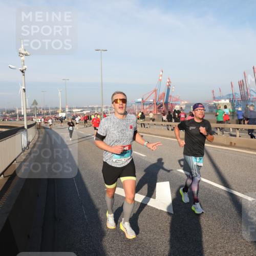 03.10.2025 - Köhlbrandbrückenlauf Yannick Fuchs http://msf.ph/oto/9146662 03.10.2025 08:36:51 Position 2  meine-sportfotos.de