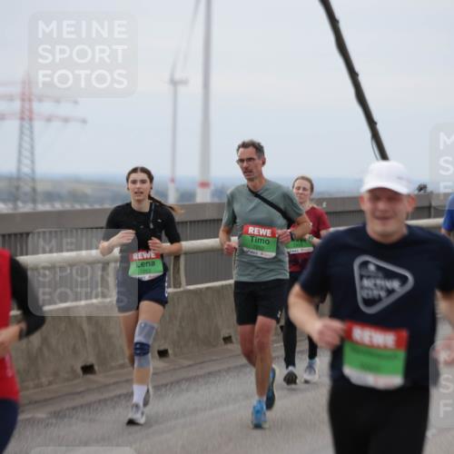 03.10.2025 - Köhlbrandbrückenlauf Jannik Wohlers http://msf.ph/oto/9146665 03.10.2025 15:49:36 Position 1 7252, 7253 meine-sportfotos.de