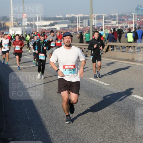03.10.2025 - Köhlbrandbrückenlauf Yannick Fuchs http://msf.ph/oto/9146752 03.10.2025 08:37:01 Position 2 1271 meine-sportfotos.de