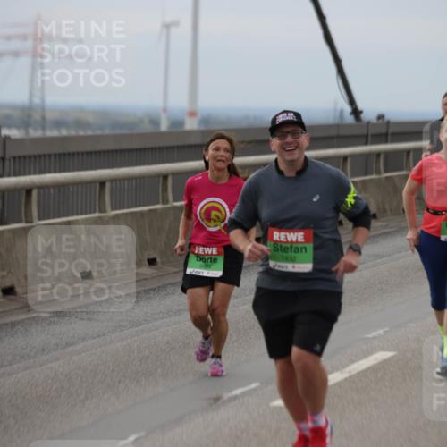 03.10.2025 - Köhlbrandbrückenlauf Jannik Wohlers http://msf.ph/oto/9146753 03.10.2025 15:49:44 Position 1 9394, 7432 meine-sportfotos.de