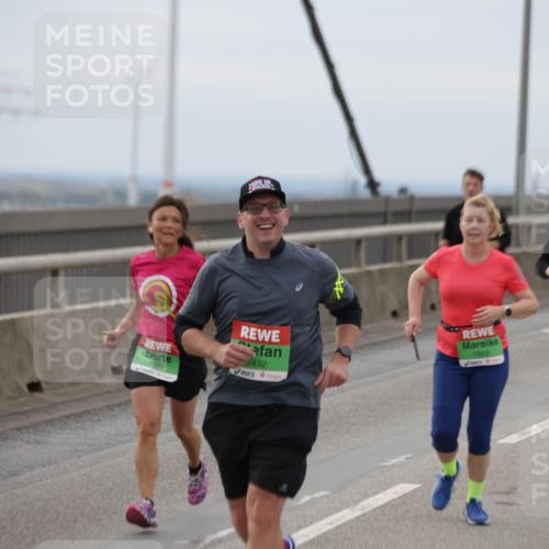 03.10.2025 - Köhlbrandbrückenlauf Jannik Wohlers http://msf.ph/oto/9146758 03.10.2025 15:49:44 Position 1 1432, 7663 meine-sportfotos.de