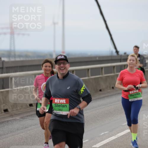 03.10.2025 - Köhlbrandbrückenlauf Jannik Wohlers http://msf.ph/oto/9146767 03.10.2025 15:49:44 Position 1 7432, 7663 meine-sportfotos.de