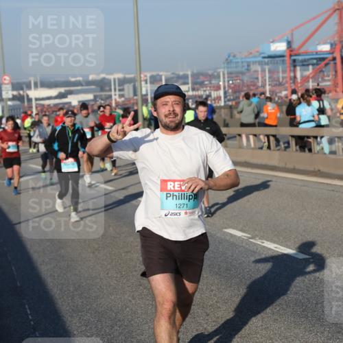 03.10.2025 - Köhlbrandbrückenlauf Yannick Fuchs http://msf.ph/oto/9146768 03.10.2025 08:37:02 Position 2 1271 meine-sportfotos.de