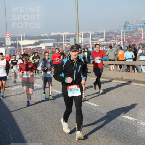 03.10.2025 - Köhlbrandbrückenlauf Yannick Fuchs http://msf.ph/oto/9146786 03.10.2025 08:37:04 Position 2 1175 meine-sportfotos.de